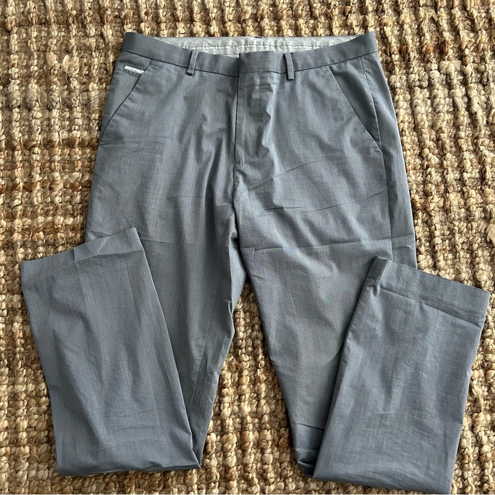 Calvin Klein Men's Slim Fit Gray Dress Pants size 32x32
